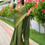 Shamna Kasim Instagram - Nothing feels as perfect as a saree ❤️ Styling: @vasudevan.arun Saree: @zoella_dubai Saree blouse: @vasudevan.arun Jewelry: @emmadi_silver_jewellery Pics: @v_capturesphotography Hairstylist: @hairartistpoojagupta Personal staff: @pranay_kohli @etvtelugu2708 #dheepremierleague #lovemyjob 🧿