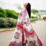 Shamna Kasim Instagram - To fall in love with yourself is the first secret to happiness ❤️ Outfit: @imraabespoke Pics: @v_capturesphotography Hairstylist: @hairartistpoojagupta Personal staff: @pranay_kohli #dheepremierleague #etvtelugu @etvtelugu2708