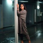 Shamna Kasim Instagram - Before you judge me make sure you are perfect…. Outfit: @resha_by_rehana_shana Jewelry: @bcos_its_silver Pics: @v_capturesphotography Hairstylist: @hairartistpoojagupta Personal staff: @pranay_kohli @etvtelugu2708 #dheepremierleague #telugu #lovemyjob ❤️