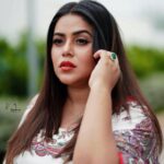 Shamna Kasim Instagram - To fall in love with yourself is the first secret to happiness ❤️ Outfit: @imraabespoke Pics: @v_capturesphotography Hairstylist: @hairartistpoojagupta Personal staff: @pranay_kohli #dheepremierleague #etvtelugu @etvtelugu2708