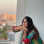 Shamna Kasim Instagram - There is only one happiness in life, to love and to be loved😍 Costume : @resha_by_rehana_shana