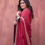 Shamna Kasim Instagram - Confidence has no competition…. Outfit: @shemyofficial Pics: @ravi_cross_clickx Hairstylist: @hairartistpoojagupta Personal staff: @pranay_kohli #dheepremierleague #etvtelugu #lovemyjob ❤️