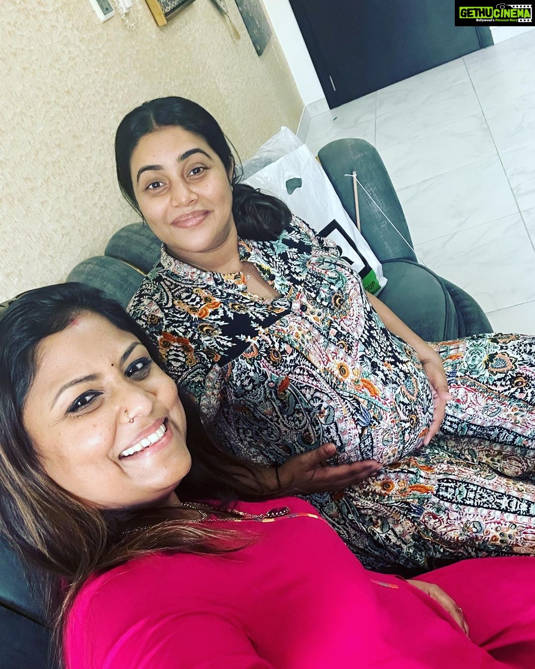Shamna Kasim Instagram - My Chakkare is all ready … see you soon with baby :) Dubai, United Arab Emirates