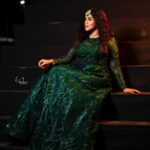 Shamna Kasim Instagram - Thank u so much ekka for the lovely gift 😘 Dhee14 finale outfit gifted by my Ekka😘 Pics: @v_capturesphotography Hairstylist: @hairartistpoojagupta Personal staff: @pranay_kohli