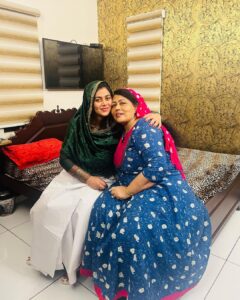 Shamna Kasim Instagram - It’s our Kannur tradition for my 7th month function 😍 so blessed and so so happy 😍🧿