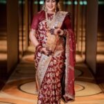 Shamna Kasim Instagram - Best moments of my life ❤️🙏🧿 Thank u all for all the blessings u showered on me and my baby❤️😍 Pics: @studio360byplanj Events: @abm__events Saree: nandini_by_nitijkundu Makeup&hair: @sijanmakeupartist Styling & blouse: @vasudevan.arun Dupatta: @jazaashdesignstudio Mehindi: @shabnam_mehendi_kochi Maangtikka: @themakeupboxx_