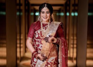Shamna Kasim Instagram - Best moments of my life ❤️🙏🧿 Thank u all for all the blessings u showered on me and my baby❤️😍 Pics: @studio360byplanj Events: @abm__events Saree: nandini_by_nitijkundu Makeup&hair: @sijanmakeupartist Styling & blouse: @vasudevan.arun Dupatta: @jazaashdesignstudio Mehindi: @shabnam_mehendi_kochi Maangtikka: @themakeupboxx_