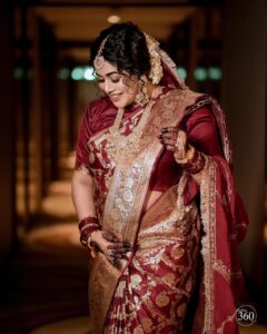 Shamna Kasim Instagram - Best moments of my life ❤️🙏🧿
Thank u all for all the blessings u showered on me and my baby❤️😍

Pics: @studio360byplanj 
Events: @abm__events 
Saree: nandini_by_nitijkundu 
Makeup&hair: @sijanmakeupartist 
Styling & blouse: @vasudevan.arun 
Dupatta: @jazaashdesignstudio
Mehindi: @shabnam_mehendi_kochi 
Maangtikka: @themakeupboxx_