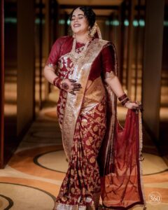 Shamna Kasim Instagram - Best moments of my life ❤️🙏🧿
Thank u all for all the blessings u showered on me and my baby❤️😍

Pics: @studio360byplanj 
Events: @abm__events 
Saree: nandini_by_nitijkundu 
Makeup&hair: @sijanmakeupartist 
Styling & blouse: @vasudevan.arun 
Dupatta: @jazaashdesignstudio
Mehindi: @shabnam_mehendi_kochi 
Maangtikka: @themakeupboxx_