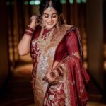 Shamna Kasim Instagram - Best moments of my life ❤️🙏🧿 Thank u all for all the blessings u showered on me and my baby❤️😍 Pics: @studio360byplanj Events: @abm__events Saree: nandini_by_nitijkundu Makeup&hair: @sijanmakeupartist Styling & blouse: @vasudevan.arun Dupatta: @jazaashdesignstudio Mehindi: @shabnam_mehendi_kochi Maangtikka: @themakeupboxx_