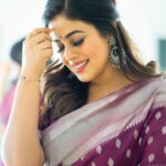 Shamna Kasim Instagram - My most favorite look is always SAREE ❤️🧿 Costume: @rithu_fashion_hub Jwellery: @kushalsfashionjewellery Pics: @ravi_cross_clickx @v_capturesphotography Hairstylist: @hairstylist_srinivas Personal staff: @pranay_kohli