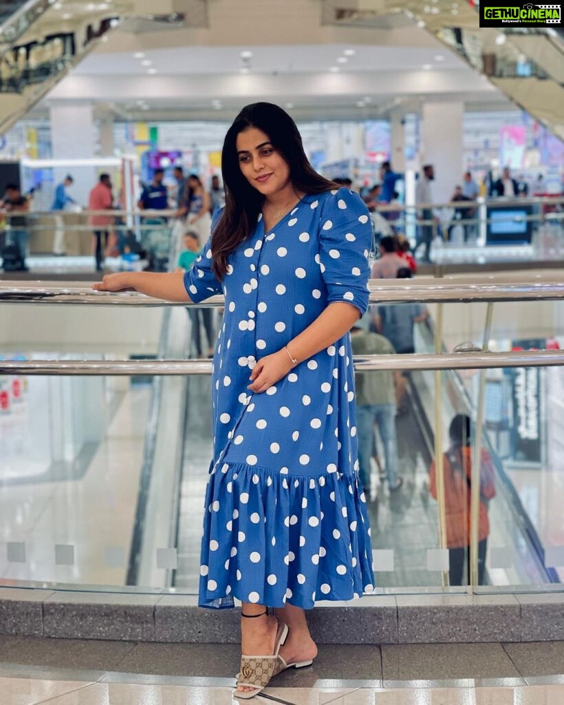 Shamna Kasim Instagram - Thank u @amazebyashiyajesel for this lovely comfort dress … and u are such a sweet person meeting u for the First time just felt like as if we know each other for so long ❤️ once again thank u for ur love 💙