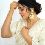 Shamna Kasim Instagram – Shine like the whole universe is yours….. 

Styled by: @impriyankasahajananda
Outfit: @labelnurvi
Accessories: @kushalsfashionjewellery
Photography: @ravi_cross_clickx 
Final edit: @v_capturesphotography 
Hairstylist: @hairstylist_srinivas 
Personal staff: @pranay_kohli 
#styledbypriyankasahajananda #lovemyjob #lovemyself ❤️🧿