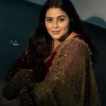 Shamna Kasim Instagram - Love beautifully and dream passionately…. Costume: @jazaashdesignstudio Pics: @v_capturesphotography Jewelry: @minimore.in Hairstylist: @hairartistpoojagupta Personal staff: @pranay_kohli @etvtelugu2708 @etvwin #dheepremierleague #lovemyjob 🧿