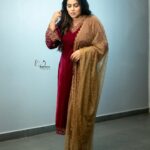 Shamna Kasim Instagram - Love beautifully and dream passionately…. Costume: @jazaashdesignstudio Pics: @v_capturesphotography Jewelry: @minimore.in Hairstylist: @hairartistpoojagupta Personal staff: @pranay_kohli @etvtelugu2708 @etvwin #dheepremierleague #lovemyjob 🧿