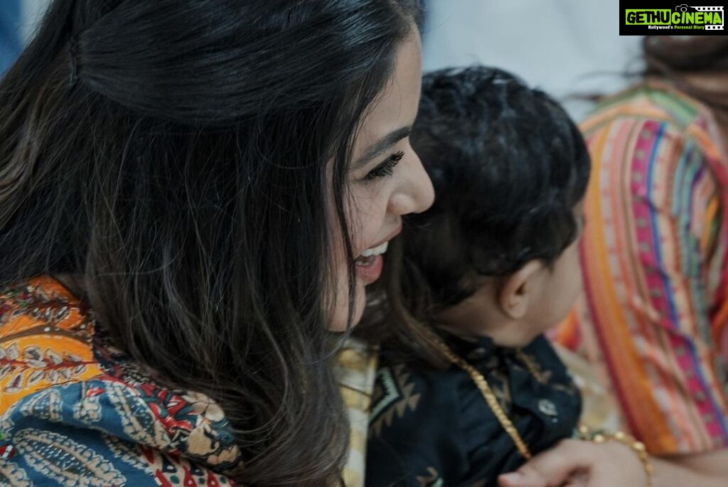 Shamna Kasim Instagram - Happy moments from yesterday function ❤️🧿 Thank u imra for this beautiful family costume : @imraabespoke