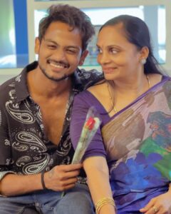 Shanmukh Jaswanth Kandregula Instagram - Maa Day ❤️