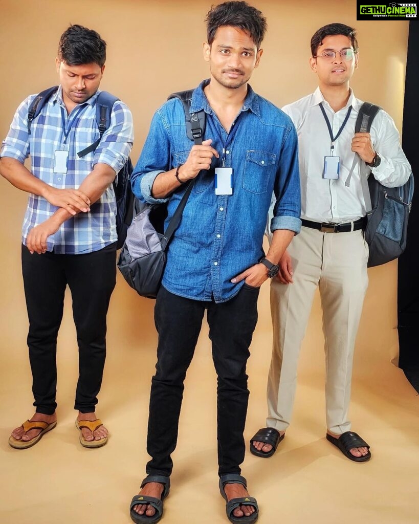 Shanmukh Jaswanth Kandregula Instagram - The Soul of "Student" series ! RAGHAV | SHIVA | CHAKRI All the three characters are symbolism of TRAFFIC SIGNALS 🚥 #studentseries #student Visakhapatnam
