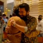 Shanmukh Jaswanth Kandregula Instagram - Exact 1 Year for this DREAM day! 3-3-2022 ❤️ Thank you @actorsuriya anna for everything on that day! @rajsekarpandian Thank you sir. @manojvalluri and @subbupandu Biggest hugs for making it happen. #suriya #shannu