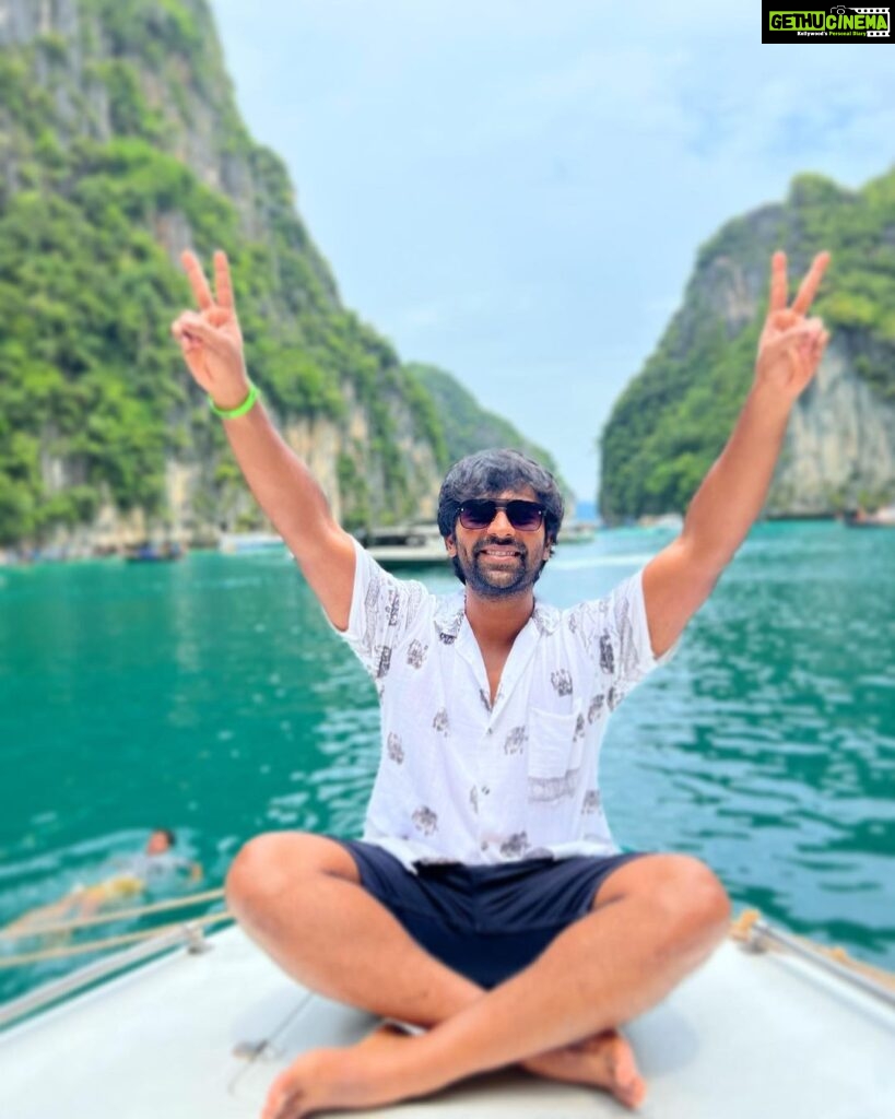 Shanthanu Bhagyaraj Instagram - I wake up every morning with a great desire to live happily 🎉💙 @gtholidays.in #thailand #thailandtravel #thailand🇹🇭 #travel #travelphotography #happy #happyme #livehappy #traveltheworld #onelife #liveit #liveitup #happylife #happinessisallweneed Pileh Lagoon - Phi Phi Islands