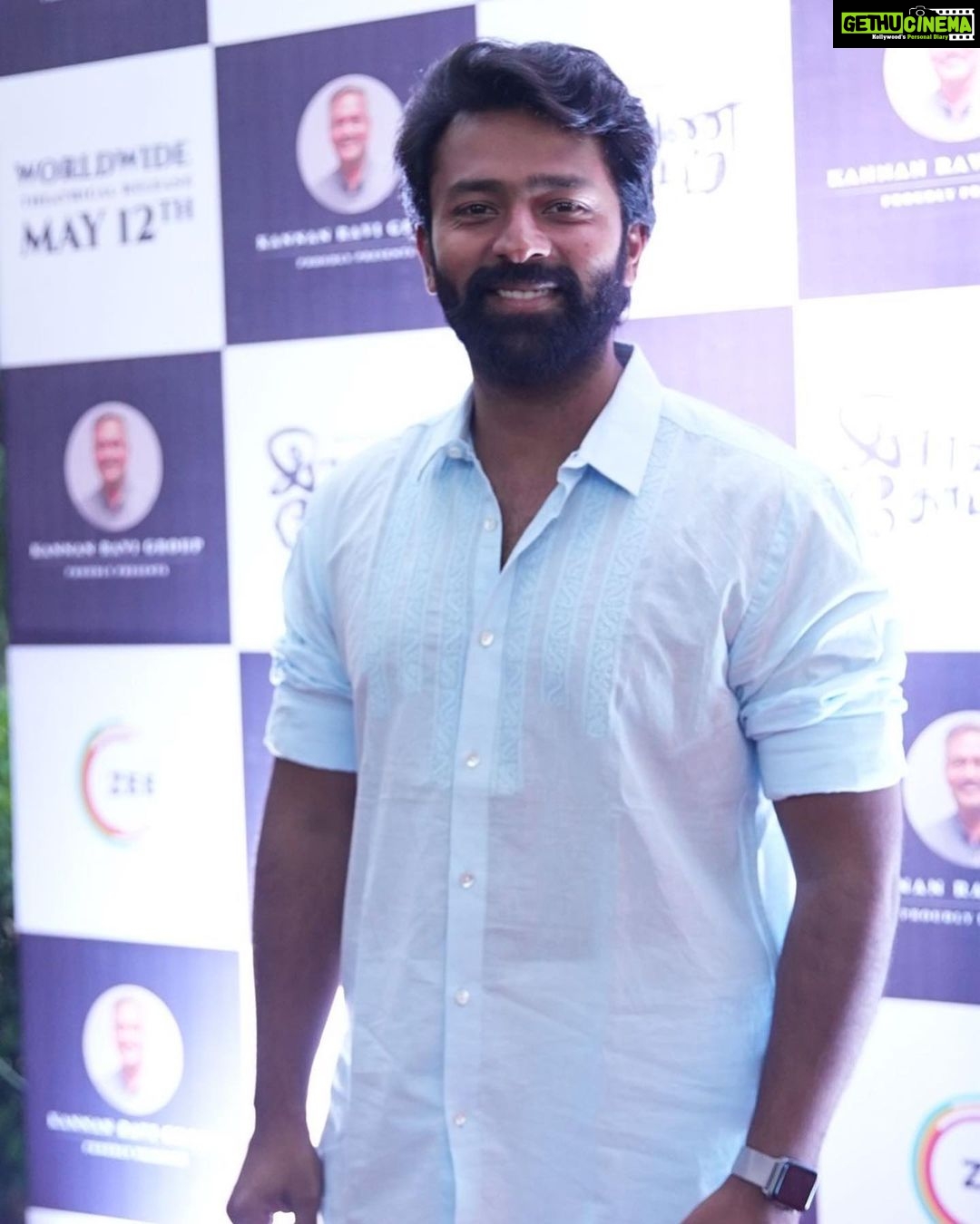 Shanthanu Bhagyaraj Instagram - 12th of May #RaavanaKottam Grand Worldwide release🙏🏻🤎 Check out the trailer & songs on @saregamatamil YouTube page 🤎 @ravi_krg1967 @vikramsugumaran96 @donechannel1 @teamaimpro @editorkishore @vetrivelmahendran_dop @prabhakaranjustin @narmadhaveni @actorsanjay_saravanan.official @njsatz Chennai, India