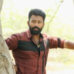 Shanthanu Bhagyaraj Instagram – #RaavanaKottam 🤎
#இராவணகோட்டம் 🤎

@ravi_krg1967 @vikramsugumaran96 @prabhakaranjustin @vetrivelmahendran_dop @narmadhaveni @saregamatamil @donechannel1 @teamaimpro #KayalAnandhi @njsatz #kannanravigroup @editorkishore