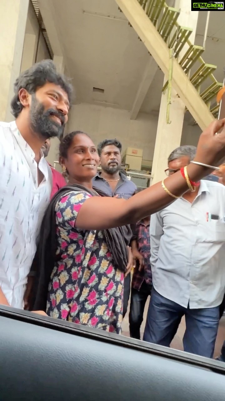 Shanthanu Bhagyaraj Instagram - Almost full house at #Villupuram #MaghalakshmiPlaza on a “Monday Afternoon Show”😍🎉🙏🏻 நன்றி நன்றி😘😘🤎 #RaavanaKottamContentWinner Running successfully in theatres near you🤎🤎🤎Do watch & share with family & friends @vikramsugumaran96 @prabhakaranjustin @ravi_krg1967 @deepak__ravi @kikivijay11 @editorkishore @narmadhaveni @vetrivelmahendran_dop @actorsanjay_saravanan.official @donechannel1 @teamaimpro @ctcmediaboy @njsatz @saregamatamil