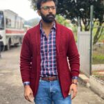 Shanthanu Bhagyaraj Instagram - #EliasAhamed Scientisssttt from #My3 🤖 🧿 Streaming from Sept 15th ☺️ on @disneyplushotstartamil @rajeshmdirector @ihansika @jananihere_ @sakthii___ @theabishekkumar @karthickdir.7 @trendloud @ganesan_s_official