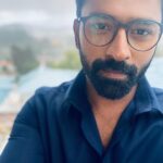 Shanthanu Bhagyaraj Instagram - #EliasAhamed Scientisssttt from #My3 🤖 🧿 Streaming from Sept 15th ☺️ on @disneyplushotstartamil @rajeshmdirector @ihansika @jananihere_ @sakthii___ @theabishekkumar @karthickdir.7 @trendloud @ganesan_s_official