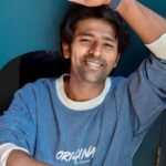 Shanthanu Bhagyaraj Instagram - Wake up with a Smile & go after Life 💙 📸 @irst_photography #weekend #weekendvibes #blue #smile #smilemore #smilesmilesmile