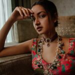 Shanvi Srivastava Instagram - Mind Your FOCUS! 😈 . . . . . Photo & Retouch : @i_amjobin , @_job.in Stylist: @styledbyzoya_ Makeup : @roshnisafir Hair : @hairbytaj6 Styled @styledbyzoya_ Outfit @infineline.in Jewelry @bcos_its_silver Photo Assist : @vivek.ks07, @photo___capture_ . . . . #shanvisri #shanvisrivastava #fridayvibes #matchmyvibe #love