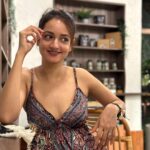 Shanvi Srivastava Instagram - Just nosing around 😃 . . . #tellmewhatyouthink #newlook #different #nosering #bling #potd #ootd #bali #shanvi #shanvisrivastava #shanvisri