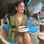 Shanvi Srivastava Instagram – Colouring the world bright! 🌈
.
.
.
#colouringtheworld #loveforsmoothie #smoothiebowl #smoothies #healthy #healthyfood #bali #shanvi #shanvisrivastava #shanvisri