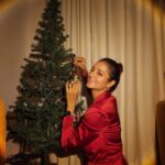 Shanvi Srivastava Instagram – Merryyy Christmasssss my lovelies💕 
.
.
.
.
.
.
#shanvisrivastava  #shanvisri #christmas #festive #2022 #life #santaclaus