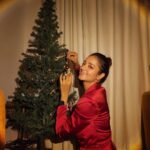 Shanvi Srivastava Instagram - Merryyy Christmasssss my lovelies💕 . . . . . . #shanvisrivastava #shanvisri #christmas #festive #2022 #life #santaclaus