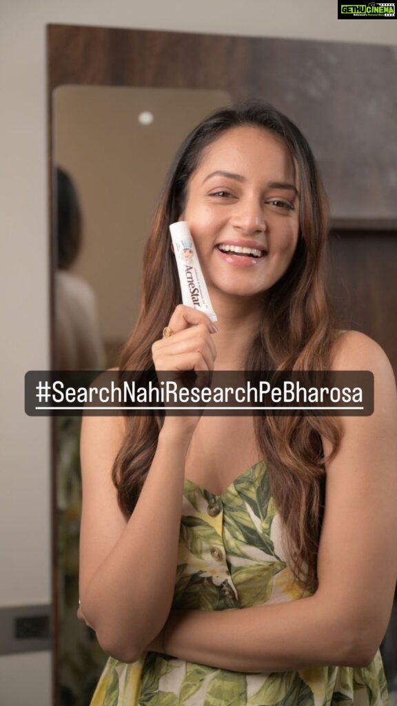 Shanvi Srivastava Instagram - Having acne is okay and what’s more important is not to panic but find a researched solution to cure it. I’ve found out the perfect solution to my all acne related queries as I believe on research based AcneStar Gel 🤍 AcneStar Gel ke saath ab Search Nahi Reasearch Pe Bharosa. Visit @acnestar_ Instagram page to participate in #SearchNahiResesearchPeBharosa contest. Share your weirdest search result to tackle Acne and win exciting prizes. #AcneStar #AcneStarGel #Face #Gel #ad #acnefreeskin #Acne #Pimple #skincare #skin #beauty #care #shanvisrivastsava #shanvisri Bangalore, India