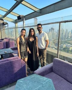 Shanvi Srivastava Instagram - You glow differently when you're with the right people! ✨
.
.
.
#mytribe #mygoto #threepeasinapod #partytime #shanvi #shanvisri #shanvisrivastava #potd #ootd