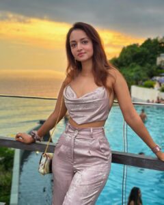 Shanvi Srivastava Instagram - Chasing sunsets 🌅

👗 @therapyclothing.in 
.
.
.
#lovemylife #sunsets #whataview #bali #vacationdiaries #vacationmode #vibes #vacation #shanvi #shanvisrivastava #shanvisri #throwback #chasingsunsets #potd #ootd #instagood #instafashion #instalove