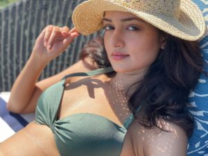 Shanvi Srivastava Instagram - Where is my #Aquaman? 🫣

.
.
.
.
.
#shanvisri #shanvisrivastava #throwbackthursday #maldives #beach #vacation #love #glow #sunshine