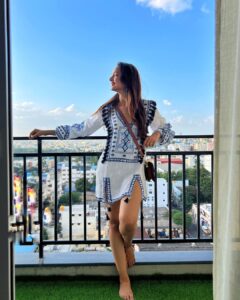 Shanvi Srivastava Instagram - Finding my sunshine in the cloudy sky!! 
.
.
.
.
👗 absolutely loooved wearing this one! @samantasbyaparna 
#shanvisri #shanvisrivastava #ootd #instagood #instafashion #love #mondaymotivation #momdayblues