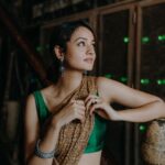 Shanvi Srivastava Instagram – Follow with me into the lanes of Chor bazar and discover the magic & fun that went behind this shoot! ✨

This guy @haram_khor_ has an eye for detail and patience to shoot in the busiest streets in Mumbai! Can’t wait for the next location! ☺️
.
.
.
#whatsthenextlocation #chorbazaar #mumbai #amchimumbai #photoshoot #shanvi #shanvisrivastava #shanvisri #shootdays #potd #ootd #reels