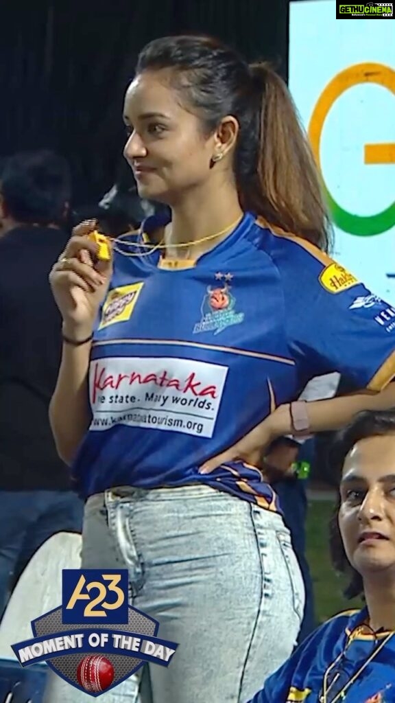Shanvi Srivastava Instagram - Here is the “A23 Moment of the Day” of @shanvisri ,from the match between @karnatakabulldozersccl and @teluguwarriors #CCL2023 #CelebrityCricketLeague #a23 #chalosaathkhelein #a23rummy #letsplavtogether #a23momentoftheday