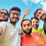 Sharib Hashmi Instagram - Happy Faces from the sets of sangii🥳🥳 It's wrap for @mrfilmistaani sir. It was an awesome experience working with you sir ji. Lot's of learnings from you.😇🙌 . . #sangii #film #filmmaking #filmmakers #hindifilm #hindimovie #bollywood #newmovie #newfilm