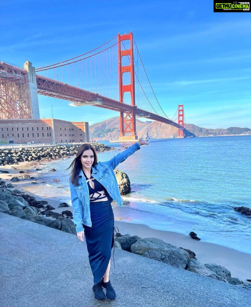 Shazahn Padamsee Instagram - Sunny days in San Fran 🌈✨ also swipe for a little Insta vs reality action Golden Gate Bridge