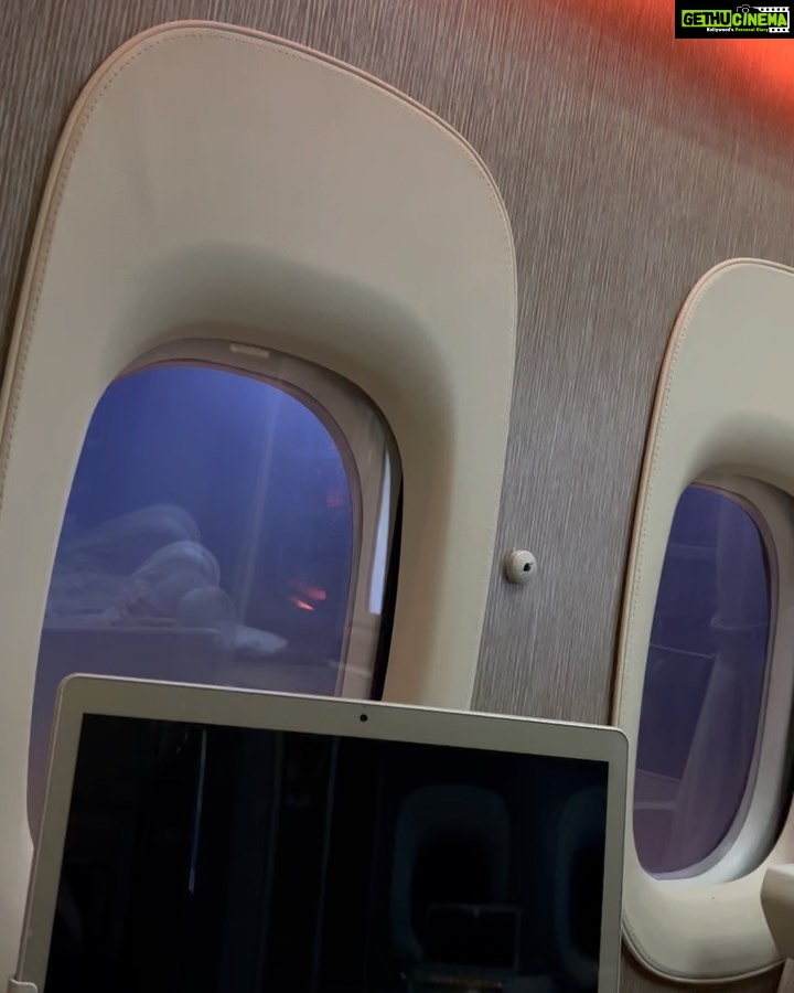 Shazahn Padamsee Instagram - Zzz time in the swanky new @emirates boeing 777 ✈️