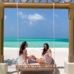 Shazahn Padamsee Instagram - 👋 maldives @conrad_maldives @thepravasitraveller Conrad Maldives