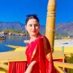 Sheen Dass Instagram - Take me back 🍁. . . . #kashmir #srinagar #dallake #sheendass #reelsinstagram Dal Lake, Srinagar, Jammu And Kashmir