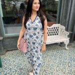 Sheen Dass Instagram - Zindagi ek safar hai sunhana 💙🦋… . . Photo credit @shamitaapoddar 😘 #monsoon #love #sheendass Versova Social