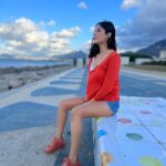 Shehnaaz Kaur Gill Instagram - By discovering nature, you discover yourself🌊 Sicily, Italy