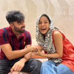 Shehnaaz Kaur Gill Instagram - Happy Rakshabandhan! @rajbircheeema @kaushal_j @chaudhry6989 Miss you!! @badeshashehbaz ❤️